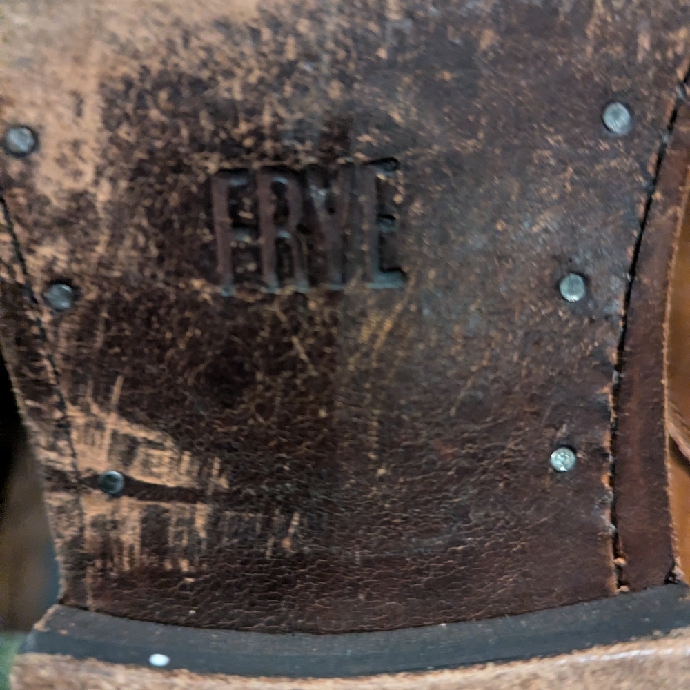 frye Classic Brown Leather Men's Shoes - Picture 7 of 7
